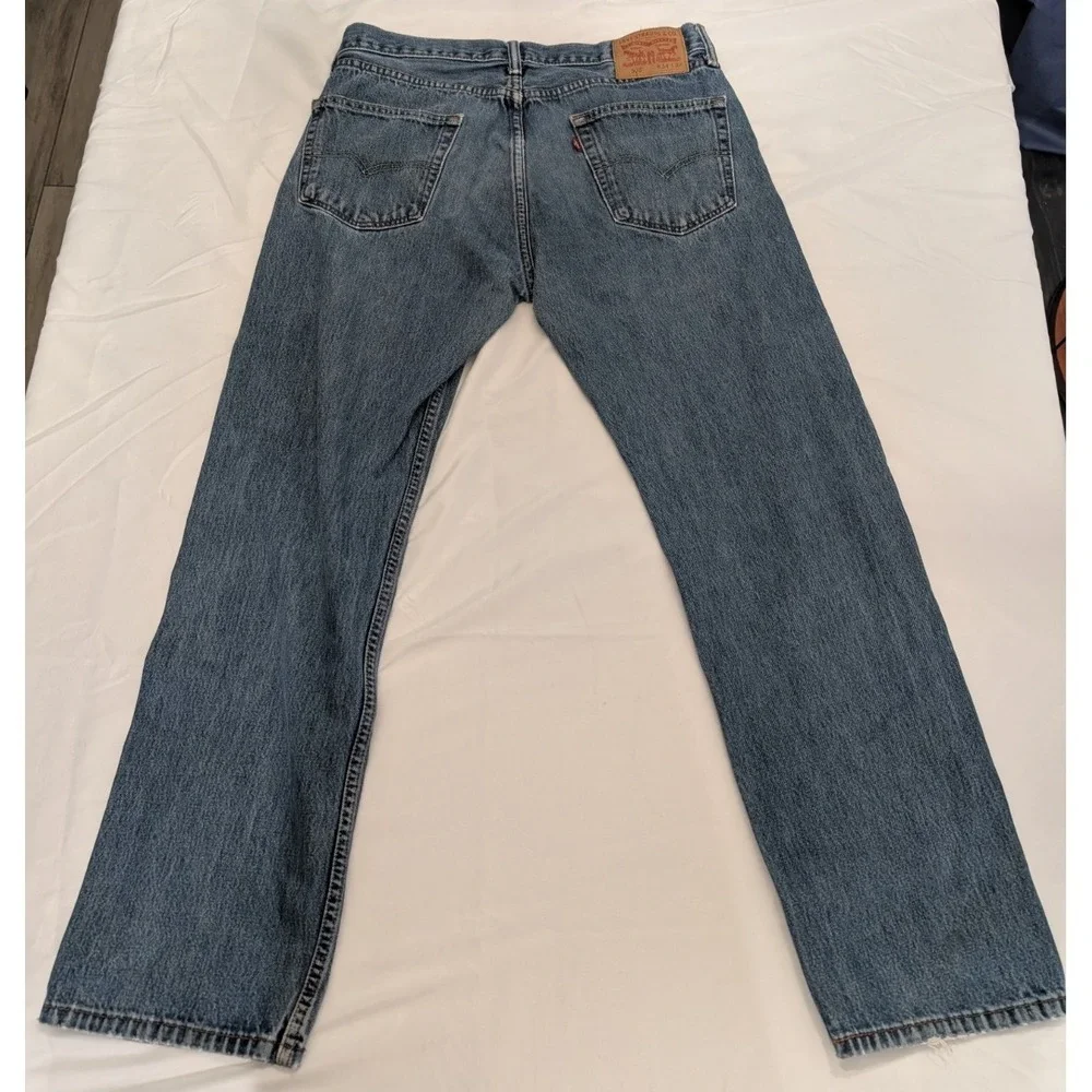 Levi's 505 Regular Fit Jeans Mens 34x32 Medium Wash Blue Denim Classic